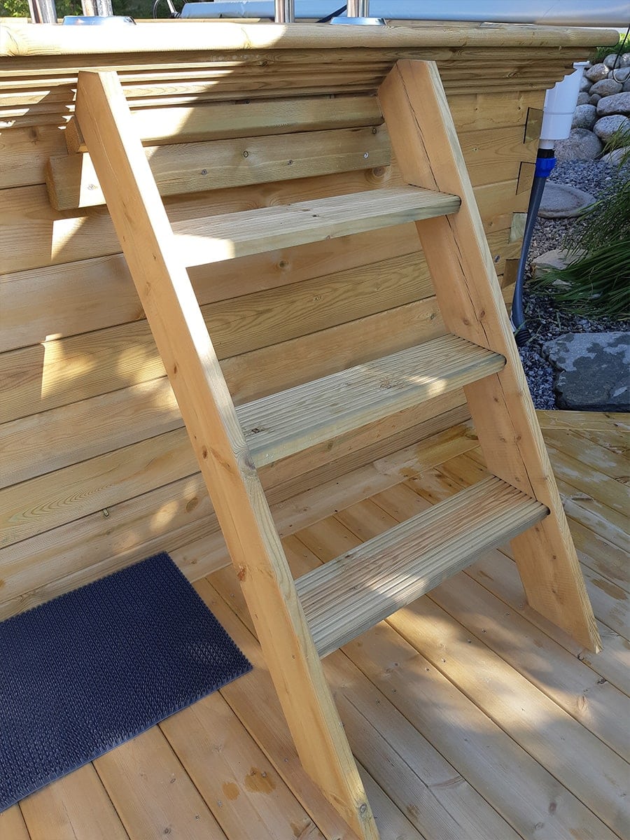 Stege till Gardenpool, utvändig