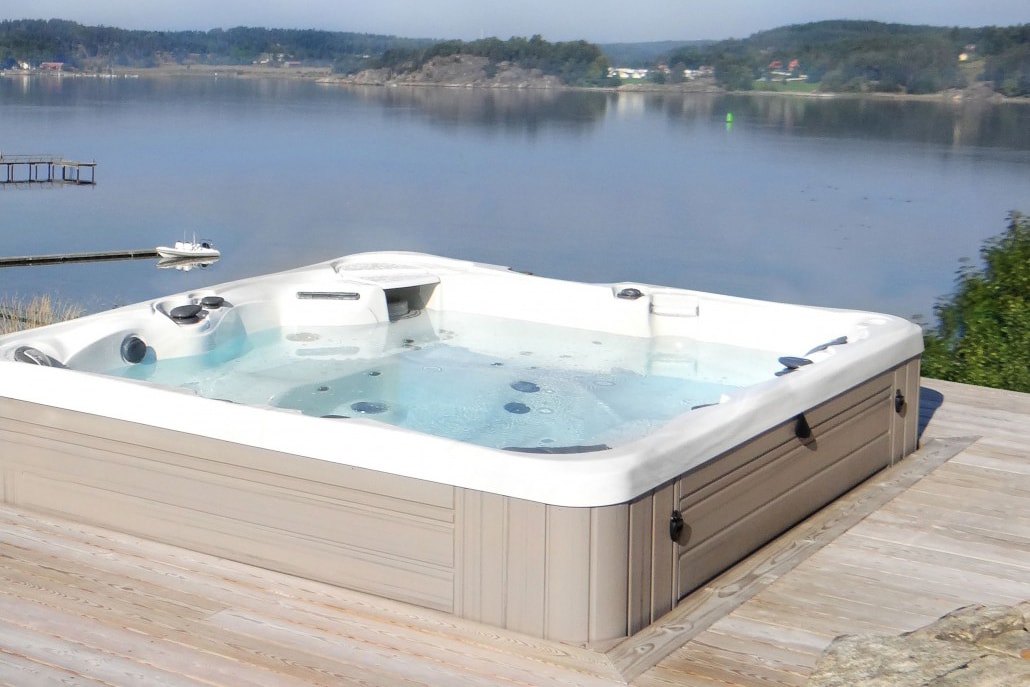 Wikipool, Poolstories, Spabad på trädäck med havsutsikt, Pool Store